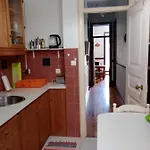 Tonic Flat